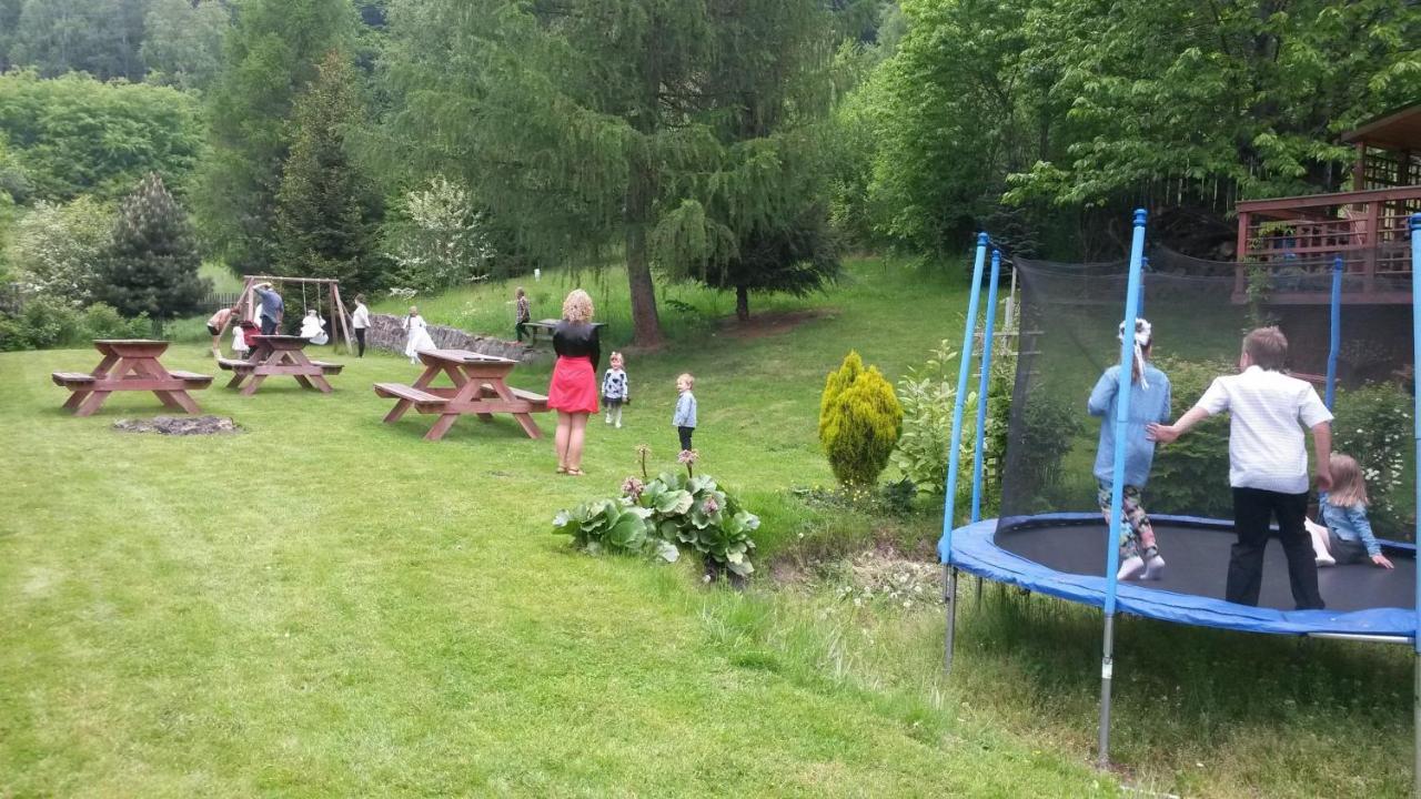 Zielone Wzgorze Hostel Wałbrzych Kültér fotó